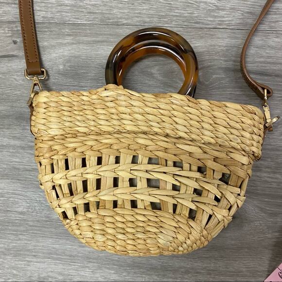 Poolside Straw Bag with Leather Strap - Picture 7 of 10